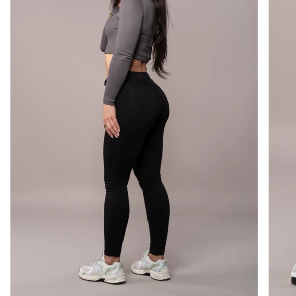 FITJEANS Denim - Contour mid waisted - black Fitjeans